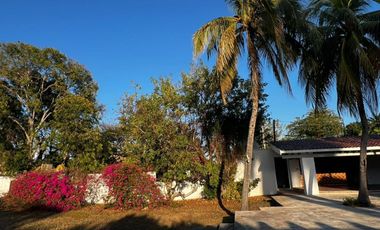 RESIDENCIA EN PRIVADA COLONIAL, EN CHUBURNA