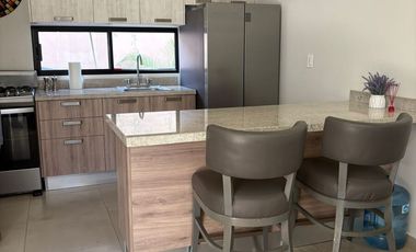 CASA EN VENTA EN FRACCIONAMIENTO HISPANIA