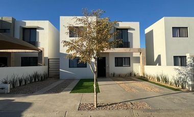 CASA EN VENTA EN FRACCIONAMIENTO HISPANIA