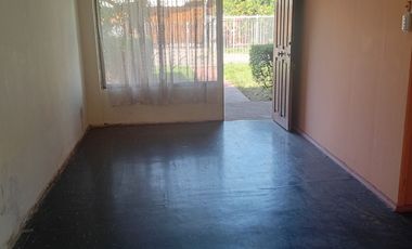 OPORTUNIDAD ÚNICA CASA A PASOS DE METRO, DUOC Y UNIVERSIDAD