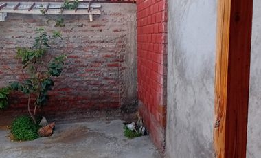 OPORTUNIDAD ÚNICA CASA A PASOS DE METRO, DUOC Y UNIVERSIDAD