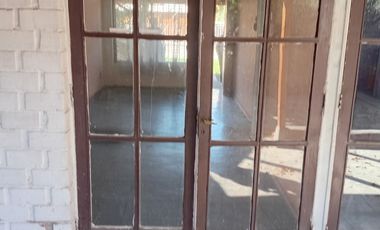 OPORTUNIDAD ÚNICA CASA A PASOS DE METRO, DUOC Y UNIVERSIDAD