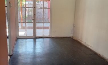 OPORTUNIDAD ÚNICA CASA A PASOS DE METRO, DUOC Y UNIVERSIDAD