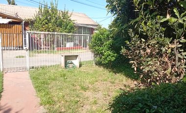 OPORTUNIDAD ÚNICA CASA A PASOS DE METRO, DUOC Y UNIVERSIDAD