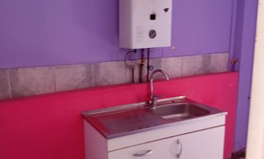 OPORTUNIDAD ÚNICA CASA A PASOS DE METRO, DUOC Y UNIVERSIDAD