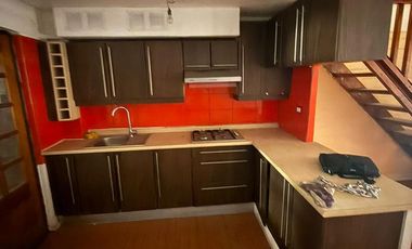 SE VENDE CASA EN COLINA 2H 1B SOLIDA DE DOS PISOS