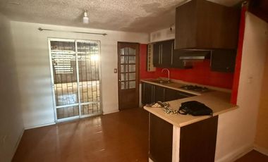 SE VENDE CASA EN COLINA 2H 1B SOLIDA DE DOS PISOS
