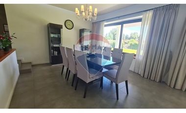 Exclusiva casa en Condominio en Lago Rapel.