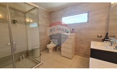 Exclusiva casa en Condominio en Lago Rapel.