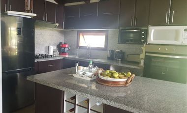 Casa + Anexo + Piscina + Parcela Laguna de Aculeo