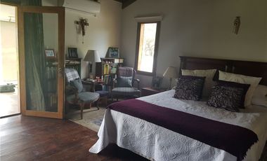 Casa + Anexo + Piscina + Parcela Laguna de Aculeo