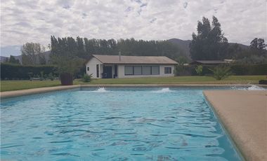 Casa + Anexo + Piscina + Parcela Laguna de Aculeo