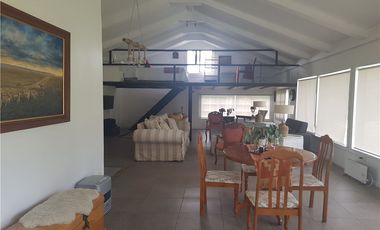 Casa + Anexo + Piscina + Parcela Laguna de Aculeo