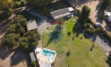 Casa + Anexo + Piscina + Parcela Laguna de Aculeo