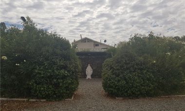 Casa + Anexo + Piscina + Parcela Laguna de Aculeo