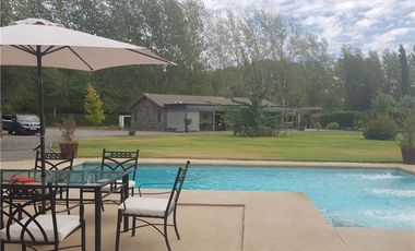 Casa + Anexo + Piscina + Parcela Laguna de Aculeo