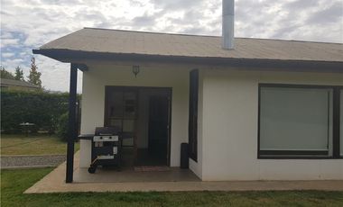 Casa + Anexo + Piscina + Parcela Laguna de Aculeo