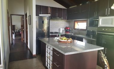 Casa + Anexo + Piscina + Parcela Laguna de Aculeo