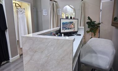 Excelente arriendo de acogedor local en Apumanque