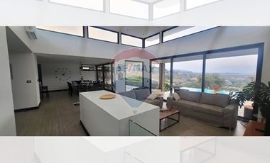 MODERNA CASA CURACAVÍ  LOMAS DEL PUANGUE