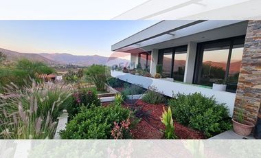 MODERNA CASA CURACAVÍ  LOMAS DEL PUANGUE