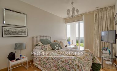 Exclusiva Casa en Jardines del Sur: Vista al Mar y Piscina Privada