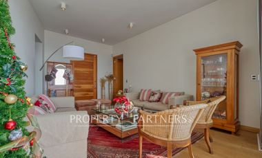 Exclusiva Casa en Jardines del Sur: Vista al Mar y Piscina Privada