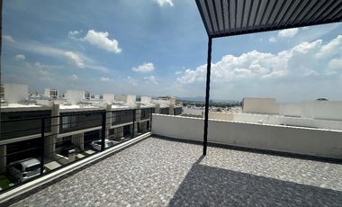 Casa amueblada en condominio en renta Querétaro El Refugio Alttica