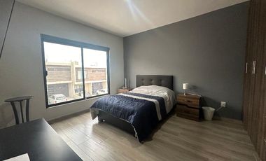 Casa amueblada en condominio en renta Querétaro El Refugio Alttica