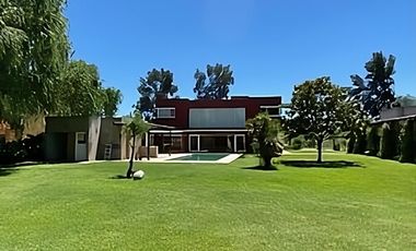 Casa - Club Náutico Cube