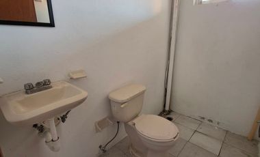 SE RENTA OFICINA, CON ESTACIONAMIENTO. CARMEN, CAMPECHE
