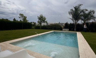 Casa - Greenville Polo & Resort