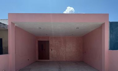 Casa  en venta de una planta con garage, Centro Mérida Yucatán