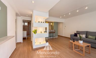 Depto 3 amb al frente con balcón. Reciclado y completamente equipado / Zona centro