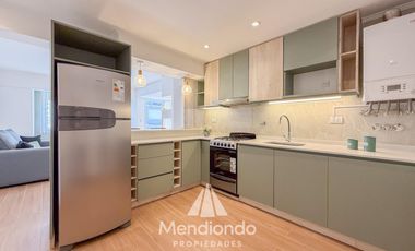 Depto 3 amb al frente con balcón. Reciclado y completamente equipado / Zona centro