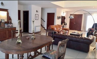 Casa en venta zona Parque