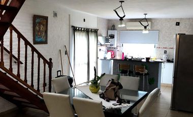 Casa en Puerto Gral San Martin