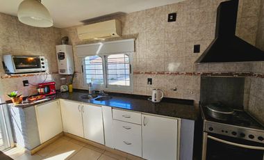 Casa en Puerto Gral San Martin