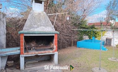 Venta Casa 5 Ambientes con Parque - Moreno Norte