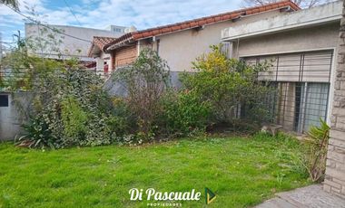 Venta Casa 5 Ambientes con Parque - Moreno Norte