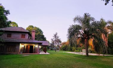 VENDE IMPORTANTE PROPIEDAD EN FUNES