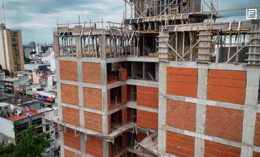 Venta Departamento 3 Ambientes al frente con Piscina y Solarium en San Martín