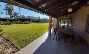 Casa 5 dormitorios, lote 1600m2, 537m2 construidos  - Funes Hills - San Marino