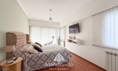 Casa 5 ambientes con cochera y Quincho en Güemes (Stella Maris)