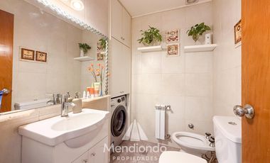 Casa 5 ambientes con cochera y Quincho en Güemes (Stella Maris)