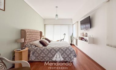 Casa 5 ambientes con cochera y Quincho en Güemes (Stella Maris)