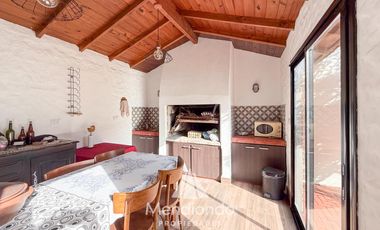 Casa 5 ambientes con cochera y Quincho en Güemes (Stella Maris)