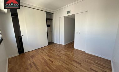 Departamento 4 ambientes al frente en Acrópolis IX- Portela 146