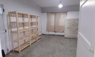 Venta - Casa Multifamiliar 4/Cuatro Ambientes, Cochera - Villa Adelina, San Isidro