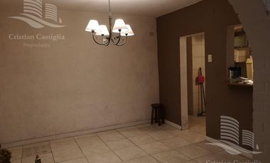 Venta - Casa Multifamiliar 4/Cuatro Ambientes, Cochera - Villa Adelina, San Isidro